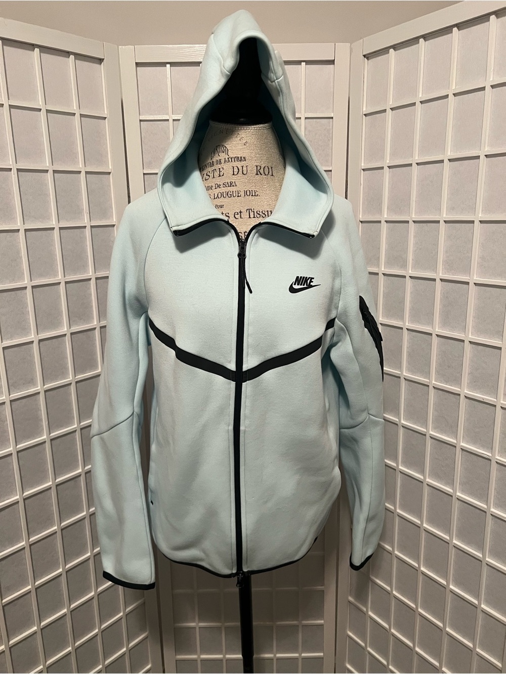 Nike Men's Pale Blue Hooded Full-Zip Performance Jacket